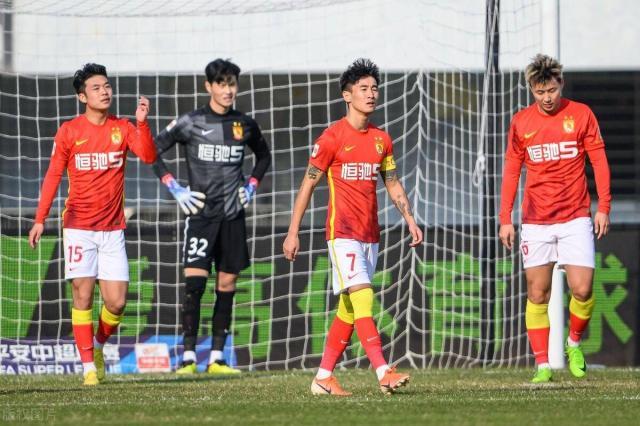 CBA直播-揭秘广州3将接近三镇：长期考察埋伏笔 打包成关键